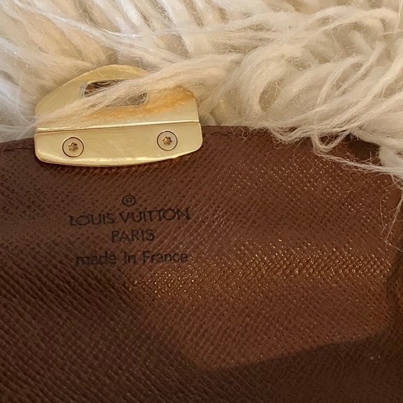 Louis Vuitton Etoile Small Wallet - Picture 5 of 6